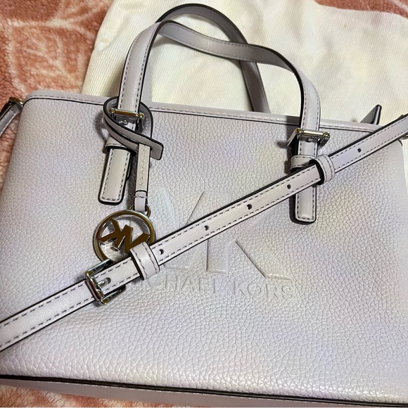 Michael Kors Purse - Picture 8 of 14